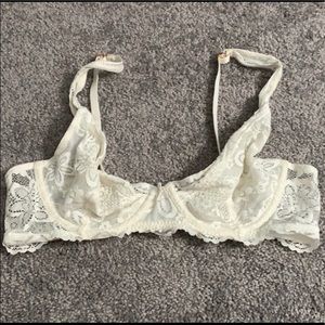 36B Aerie White Unlined Happy Bra